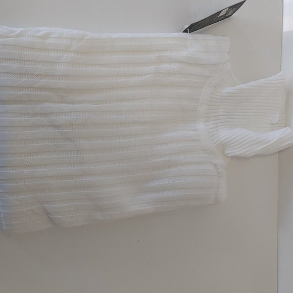 Turtle neck Sweater - Picture 3 of 14